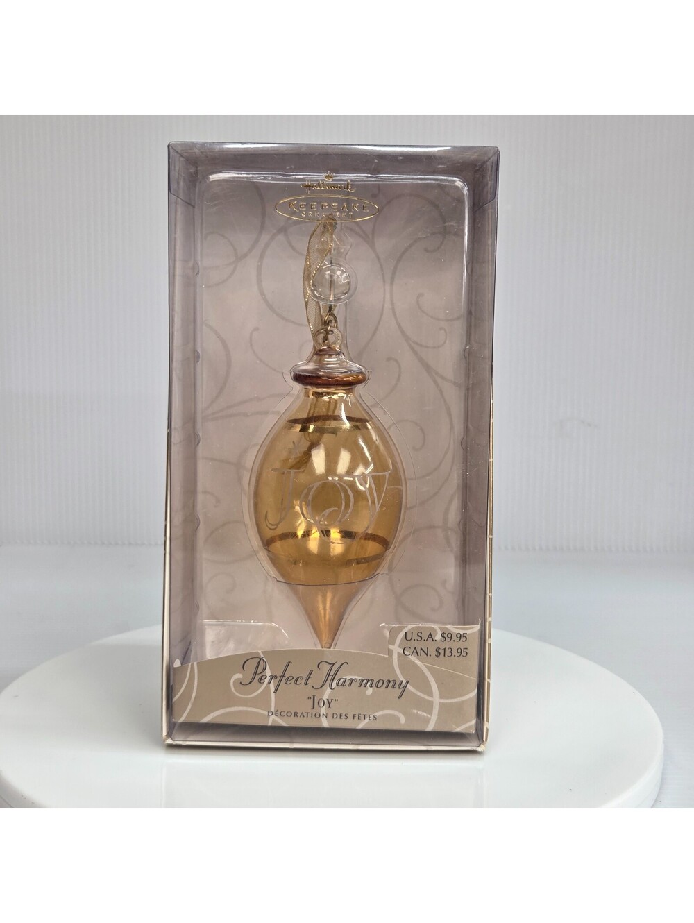 2002 Hallmark Perfect Harmony Joy Etched Glass Ornament QP1233 New Box